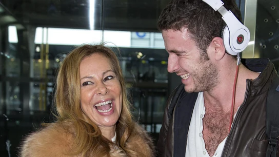 Ana Obregón, junto a su hijo Aless Lequio Ana Obregón, junto a su hijo Aless Lequio