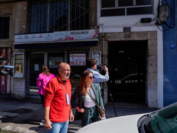 Edificio desde el que se precipitó la mujer con su hija, de 7 años, en Avilés