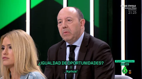 Gonzalo Bernardos desmonta la 'cultura del esfuerzo' y habla de la realidad en España: "Los niños de Usera o Nou Barris no tienen derecho a fracasar" Gonzalo Bernardos desmonta la 'cultura del esfuerzo' y habla de la realidad en España: "Los niños de Usera o Nou Barris no tienen derecho a fracasar"