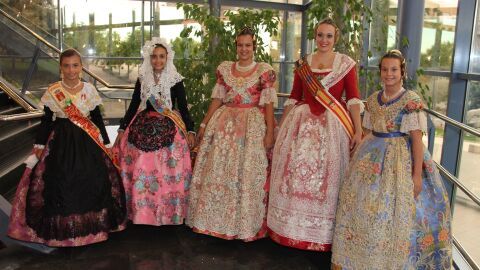 Trajes de fallera.