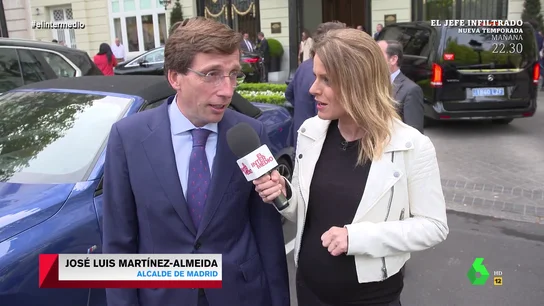 Almeida responde a la pregunta de Andrea Ropero: ¿Va a fichar a Begoña Villacís en el PP? Almeida responde a la pregunta de Andrea Ropero: ¿Va a fichar a Begoña Villacís en el PP?