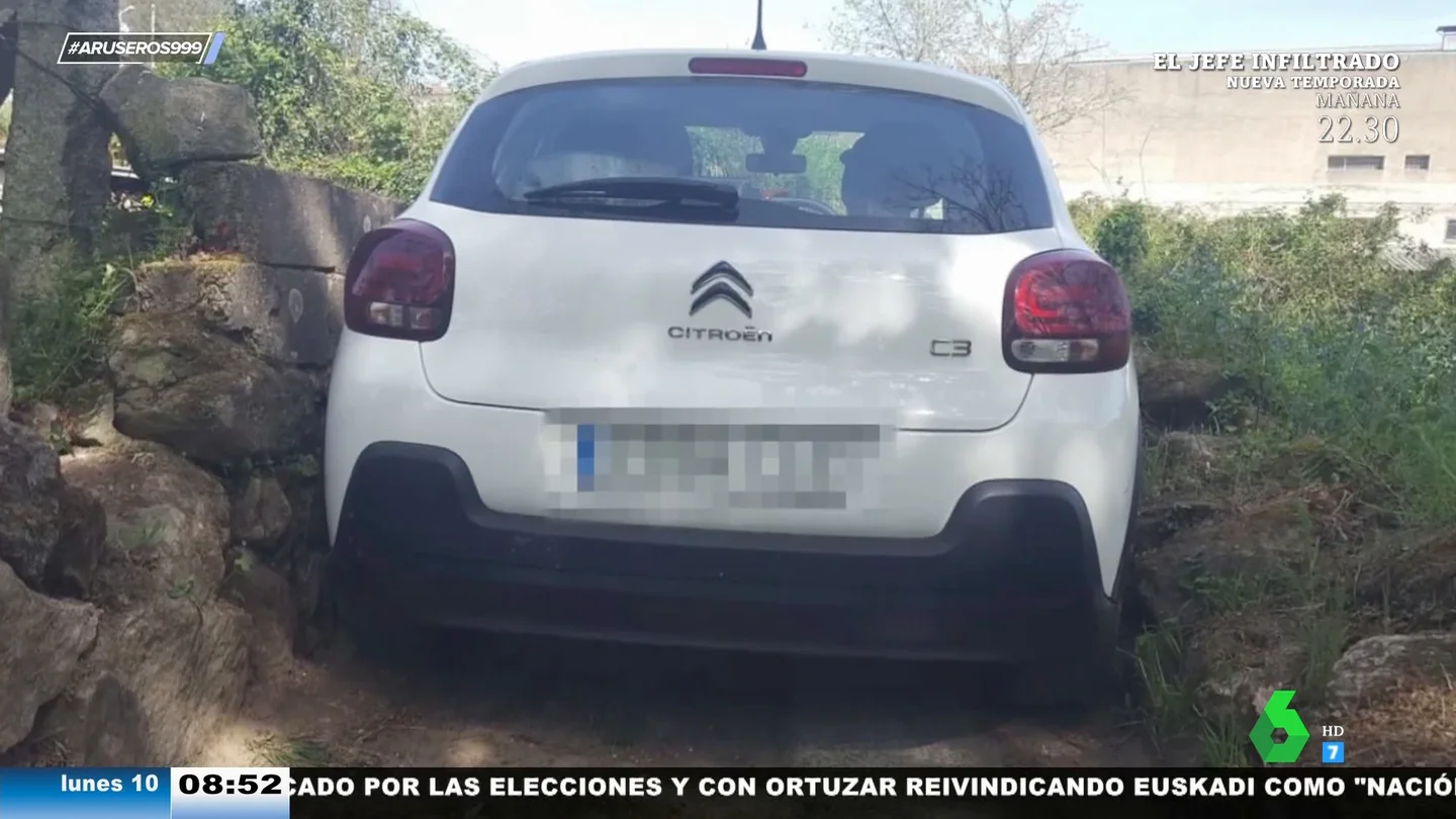 La Guardia Civil rescata a una pareja que se quedó atrapada en un coche por culpa de un GPS en Ourense La Guardia Civil rescata a una pareja que se quedó atrapada en un coche por culpa de un GPS en Ourense