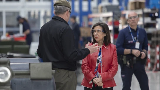 La ministra de Defensa, Margarita Robles, durante su visita a los tanques Leopard en la planta de Santa Bárbara La ministra de Defensa, Margarita Robles, durante su visita a los tanques Leopard en la planta de Santa Bárbara