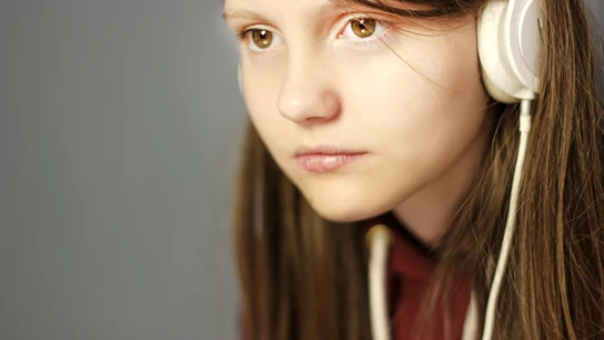 La 'hoja de ruta' del psicólogo José Antonio Luengo para acompañar a los hijos en la adolescencia La 'hoja de ruta' del psicólogo José Antonio Luengo para acompañar a los hijos en la adolescencia