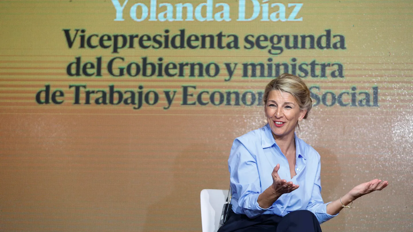 Yolanda Díaz confirma que Sumar no negocia de momento "con nadie" Yolanda Díaz confirma que Sumar no negocia de momento "con nadie"