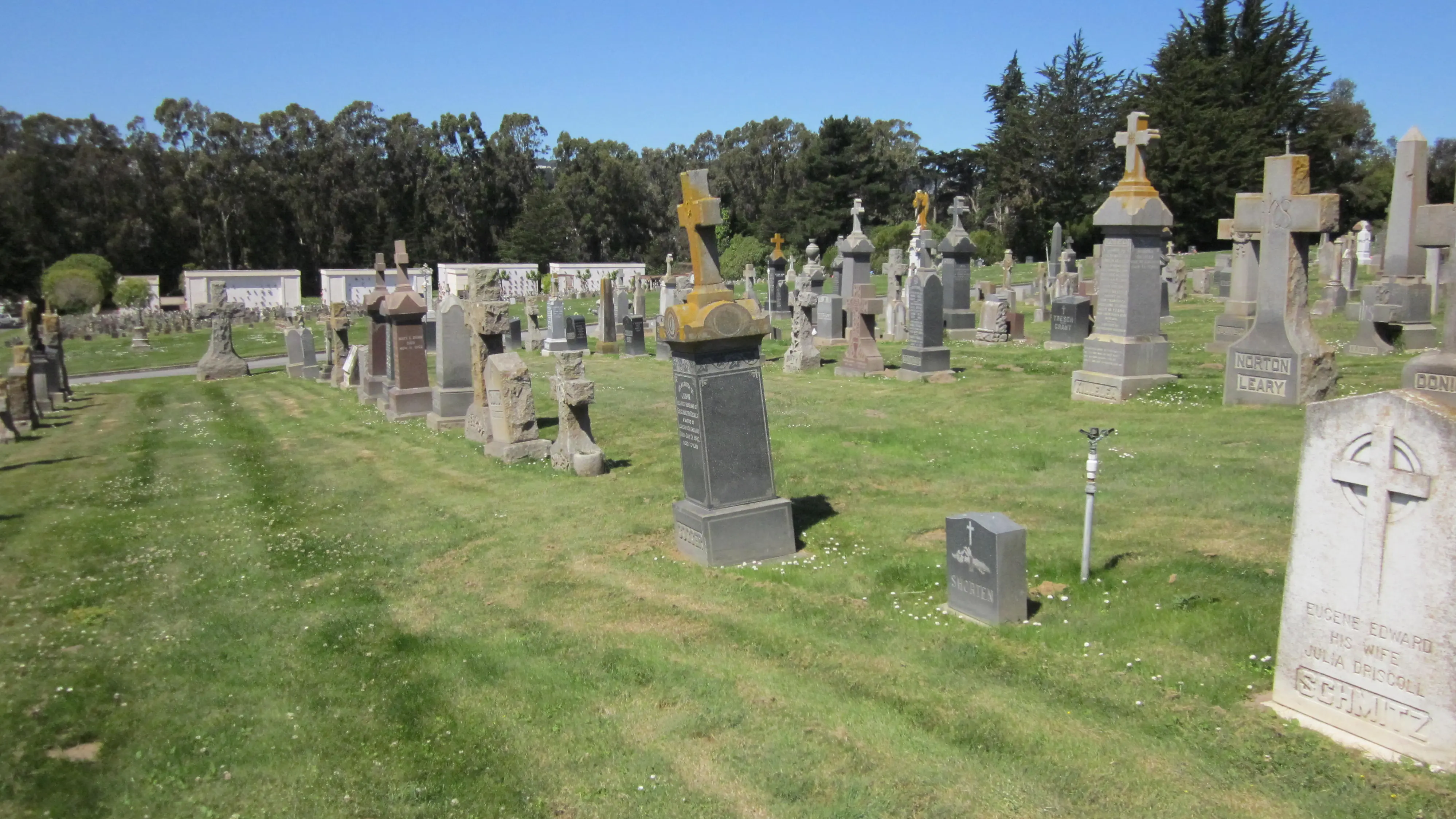 Cementerio de Colma (Estados Unidos) Cementerio de Colma (Estados Unidos)