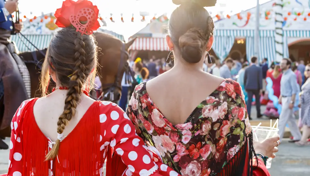 Chicas en la Feria de Abril de Sevilla