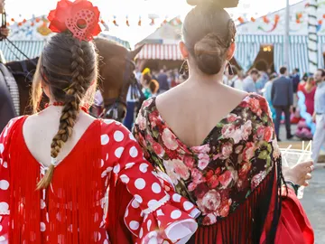 Chicas en la Feria de Abril de Sevilla Chicas en la Feria de Abril de Sevilla