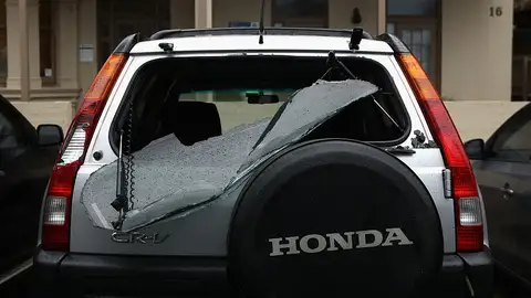 Ventanilla trasera rota Ventanilla trasera rota