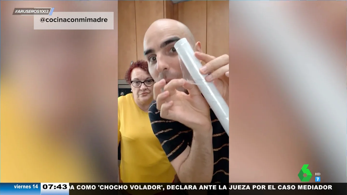El truco definitivo para que no se te quede pegado el papel film y consigas usarlo sin problema El truco definitivo para que no se te quede pegado el papel film y consigas usarlo sin problema