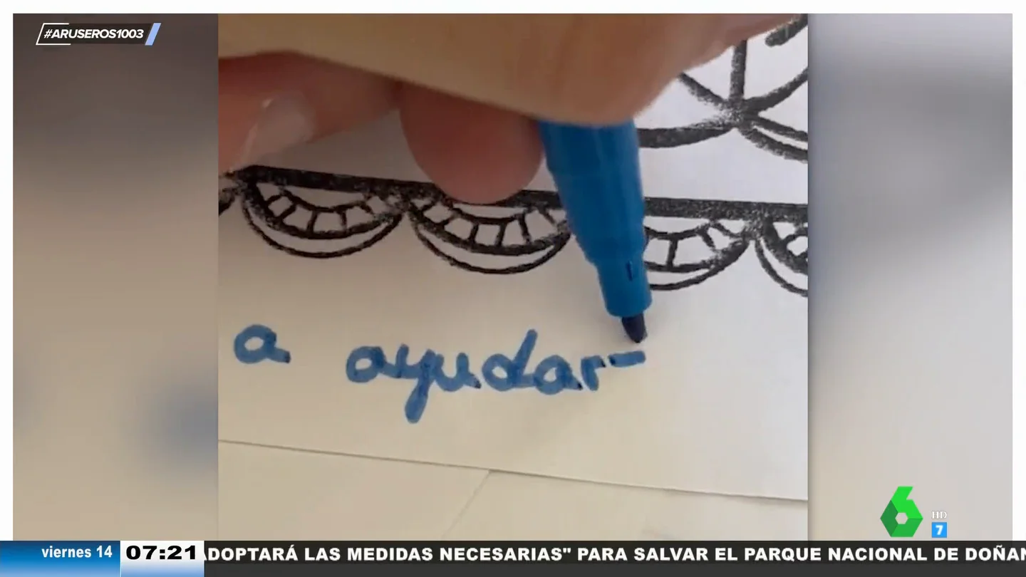 Un profe escribe frases motivadoras en los exámenes para animar a sus alumnos: "Siempre confié en ti" Un profe escribe frases motivadoras en los exámenes para animar a sus alumnos: "Siempre confié en ti"