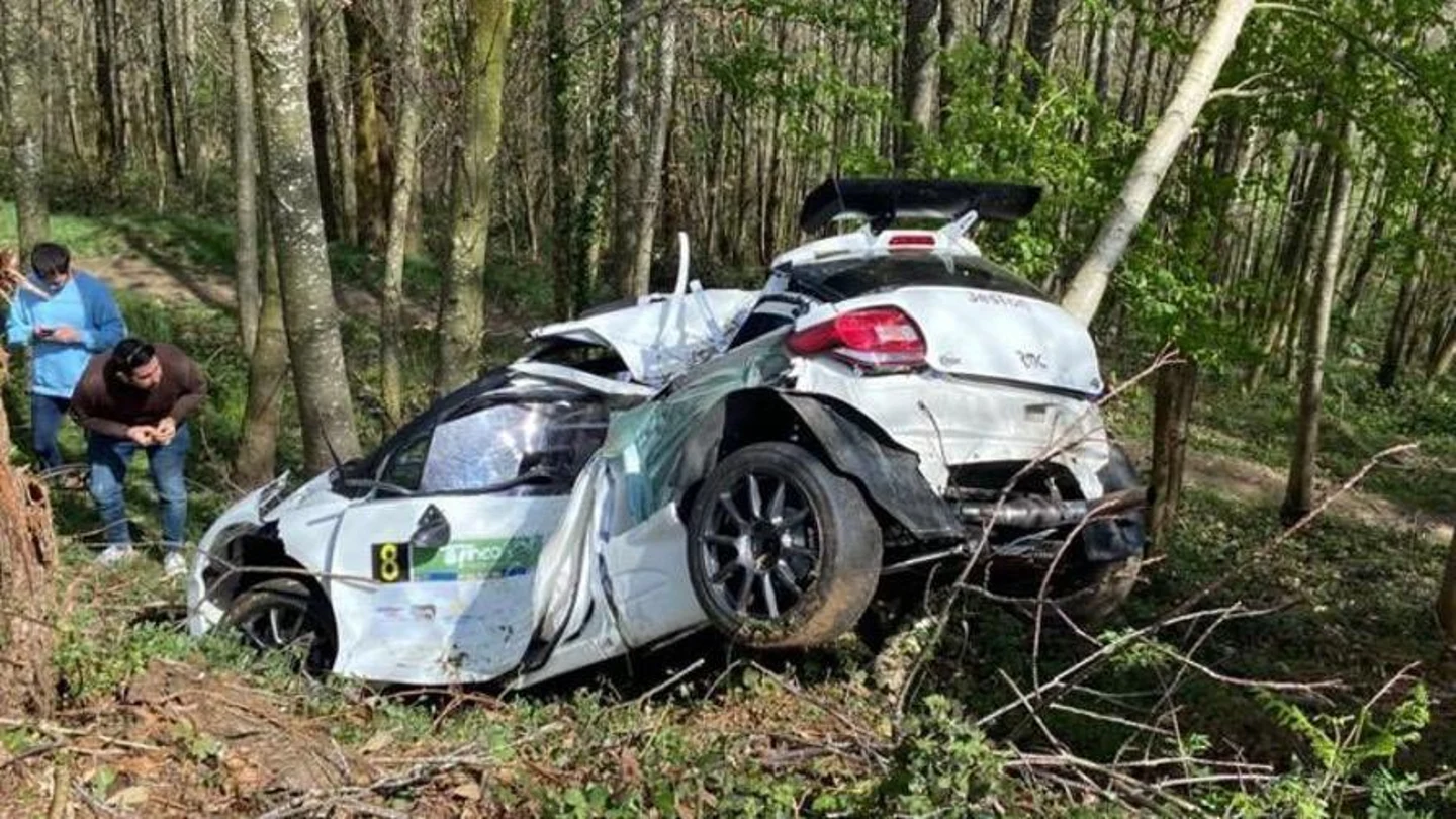 Accidente en el Rally Villa del Tineo Accidente en el Rally Villa del Tineo