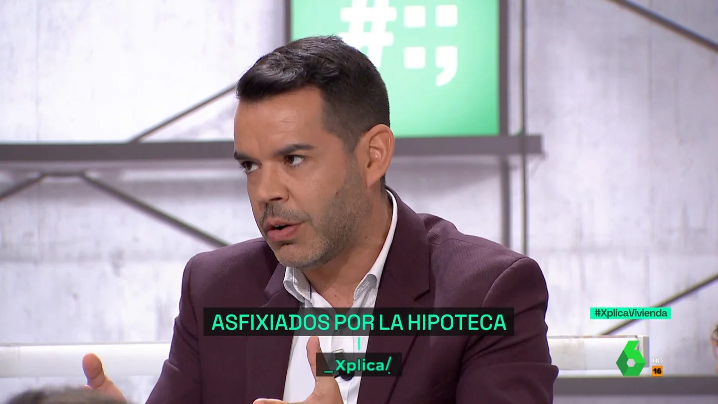 La advertencia de José María Camarero a los hipotecados tras la subida del Euribor: "Los bancos no plantean medidas porque la gente lo está asumiendo" La advertencia de José María Camarero a los hipotecados tras la subida del Euribor: "Los bancos no plantean medidas porque la gente lo está asumiendo"