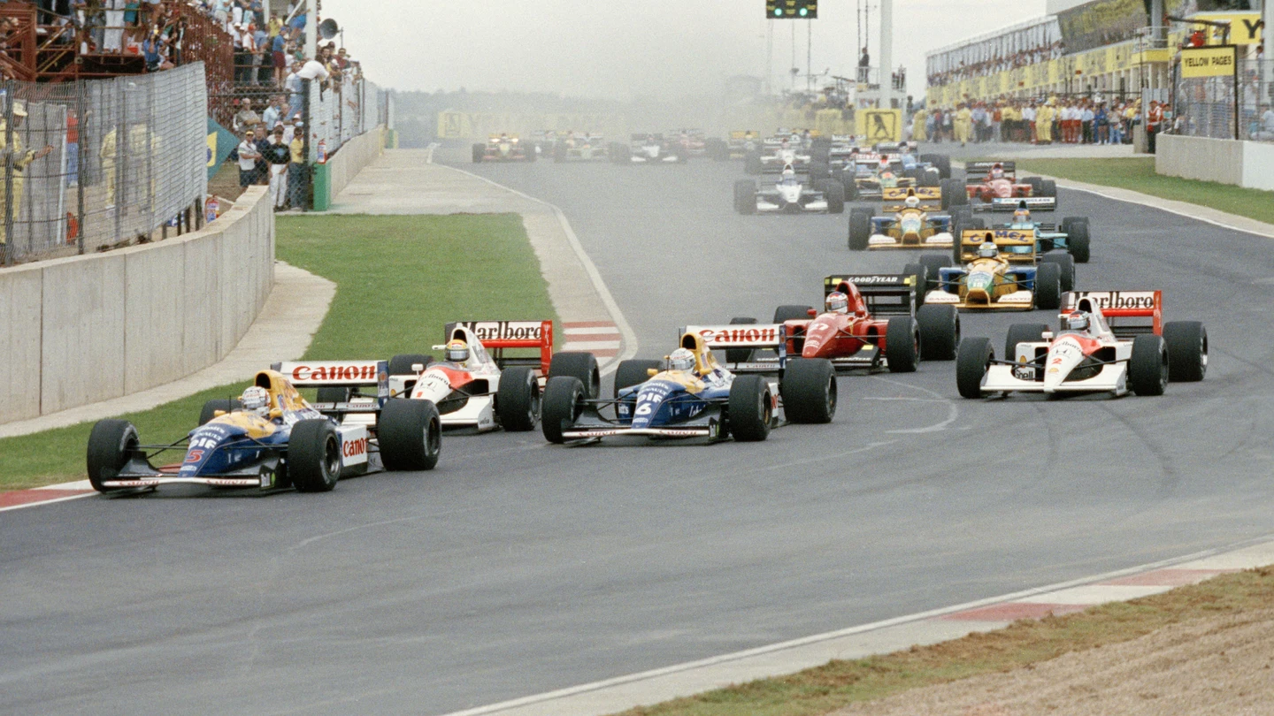 Salida del GP de Sudáfrica de 1993 en Kyalami. Salida del GP de Sudáfrica de 1993 en Kyalami.