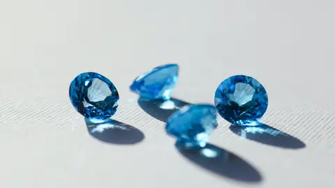 Cenizas de seres queridos convertidas en diamantes, una tendencia lenta y costosa