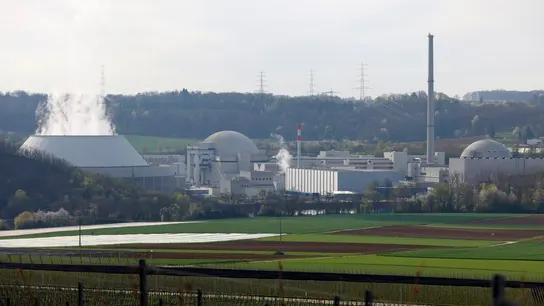 Vista general de la planta de energía nuclear de Neckarwestheim, Alemania Vista general de la planta de energía nuclear de Neckarwestheim, Alemania
