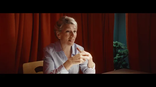 Yolanda Díaz confiesa haber sufrido actitudes machistas de Pedro Sánchez y Pablo Iglesias: "Esto de dar golpes en las mesas..." Yolanda Díaz confiesa haber sufrido actitudes machistas de Pedro Sánchez y Pablo Iglesias: "Esto de dar golpes en las mesas..."