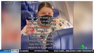 Una influencer relata la pesadilla que es viajar en avión para una persona con obesidad o sobrepeso