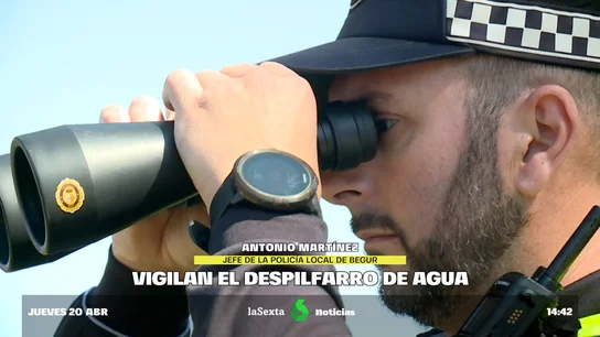 La policía vigila con prismáticos que no se llenen las piscinas privadas La policía vigila con prismáticos que no se llenen las piscinas privadas