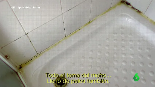 Colchones hinchables, moho... El impactante vídeo de las condiciones "infrahumanas" de un hostal que alquila literas Colchones hinchables, moho... El impactante vídeo de las condiciones "infrahumanas" de un hostal que alquila literas