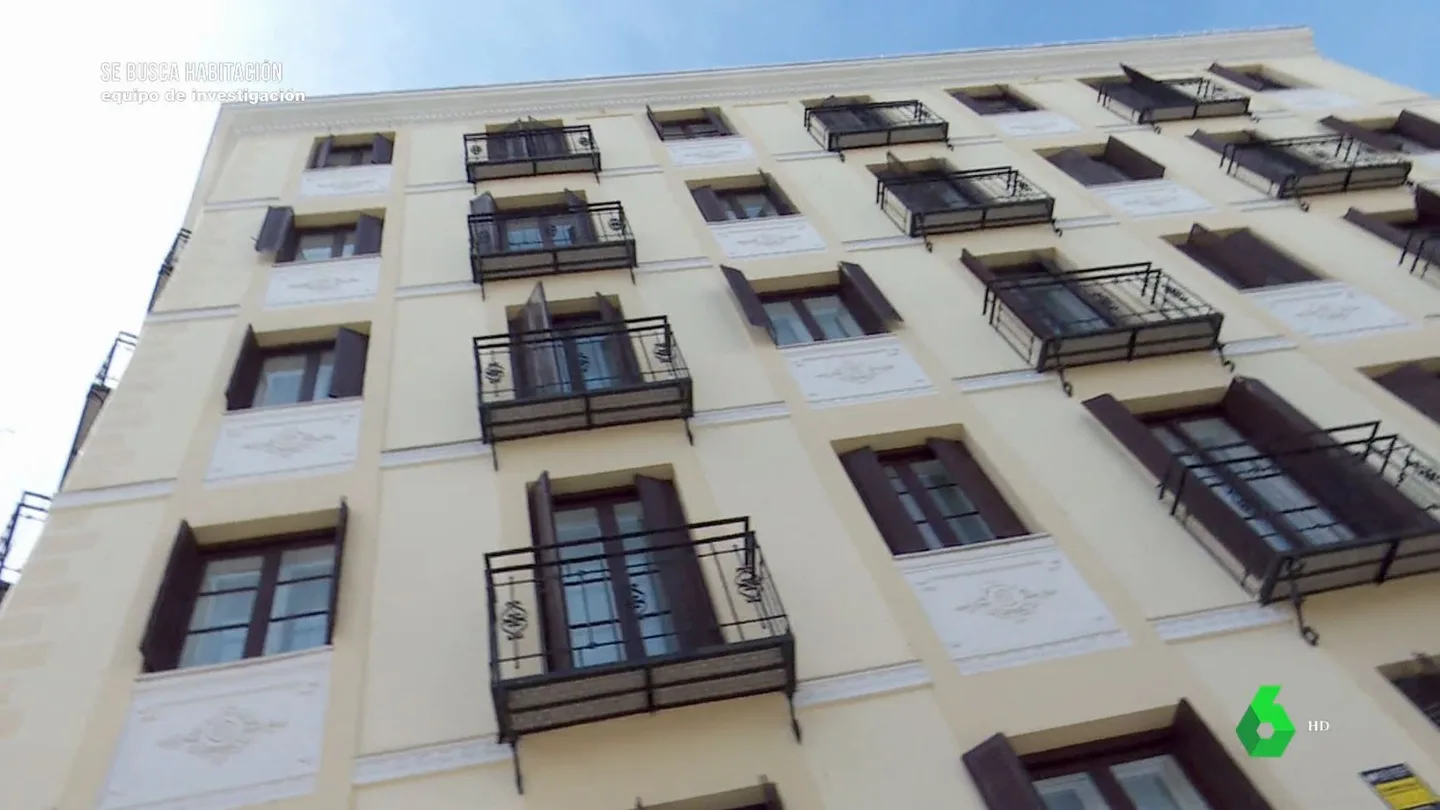 Las "amenazas" a los vecinos de un edificio para echarles y convertirlo en 'coliving': "Te vas a quedar solo" Las "amenazas" a los vecinos de un edificio para echarles y convertirlo en 'coliving': "Te vas a quedar solo"