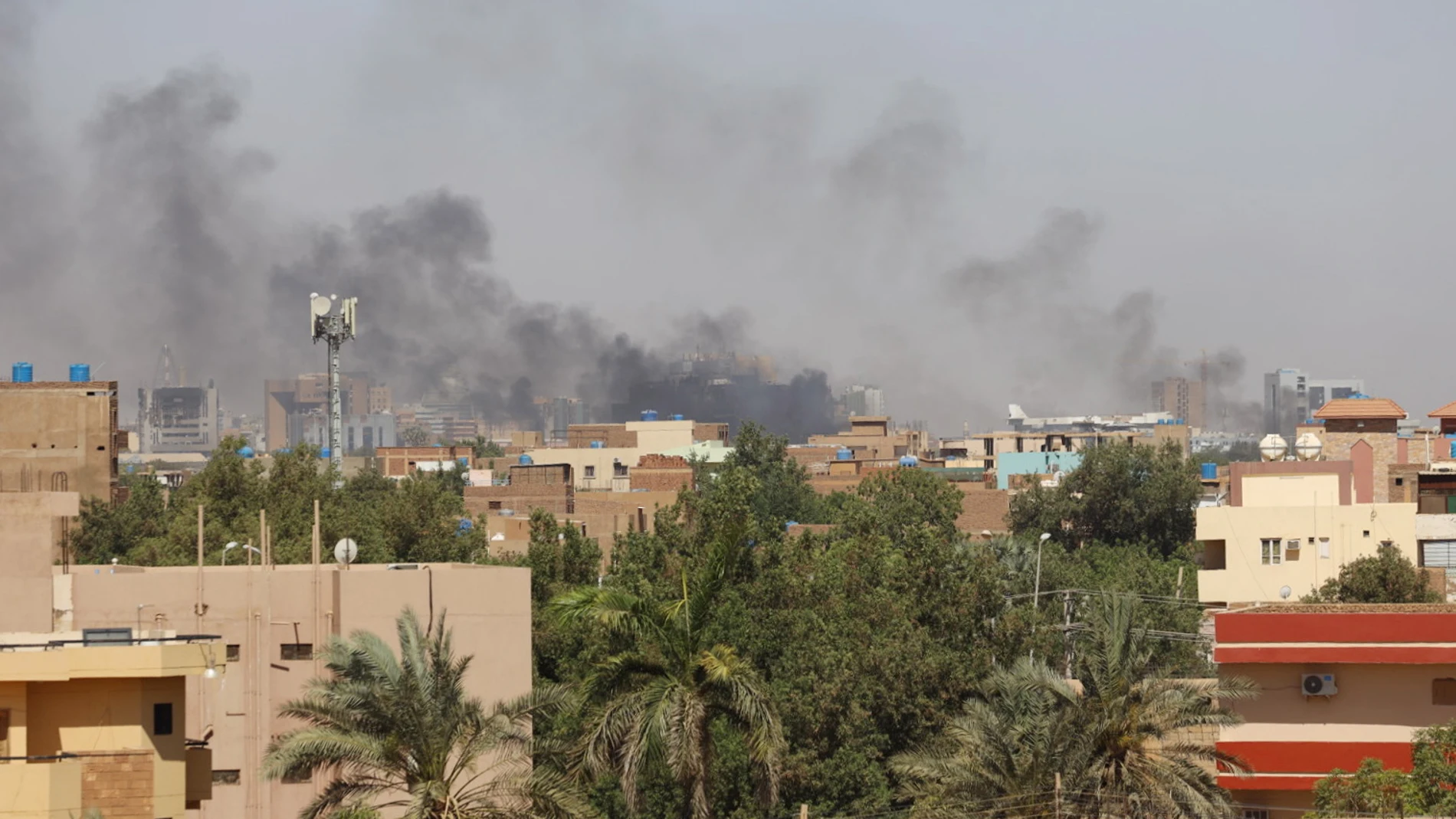 España prepara dos aviones militares para evacuar a los españoles atrapados en Sudán