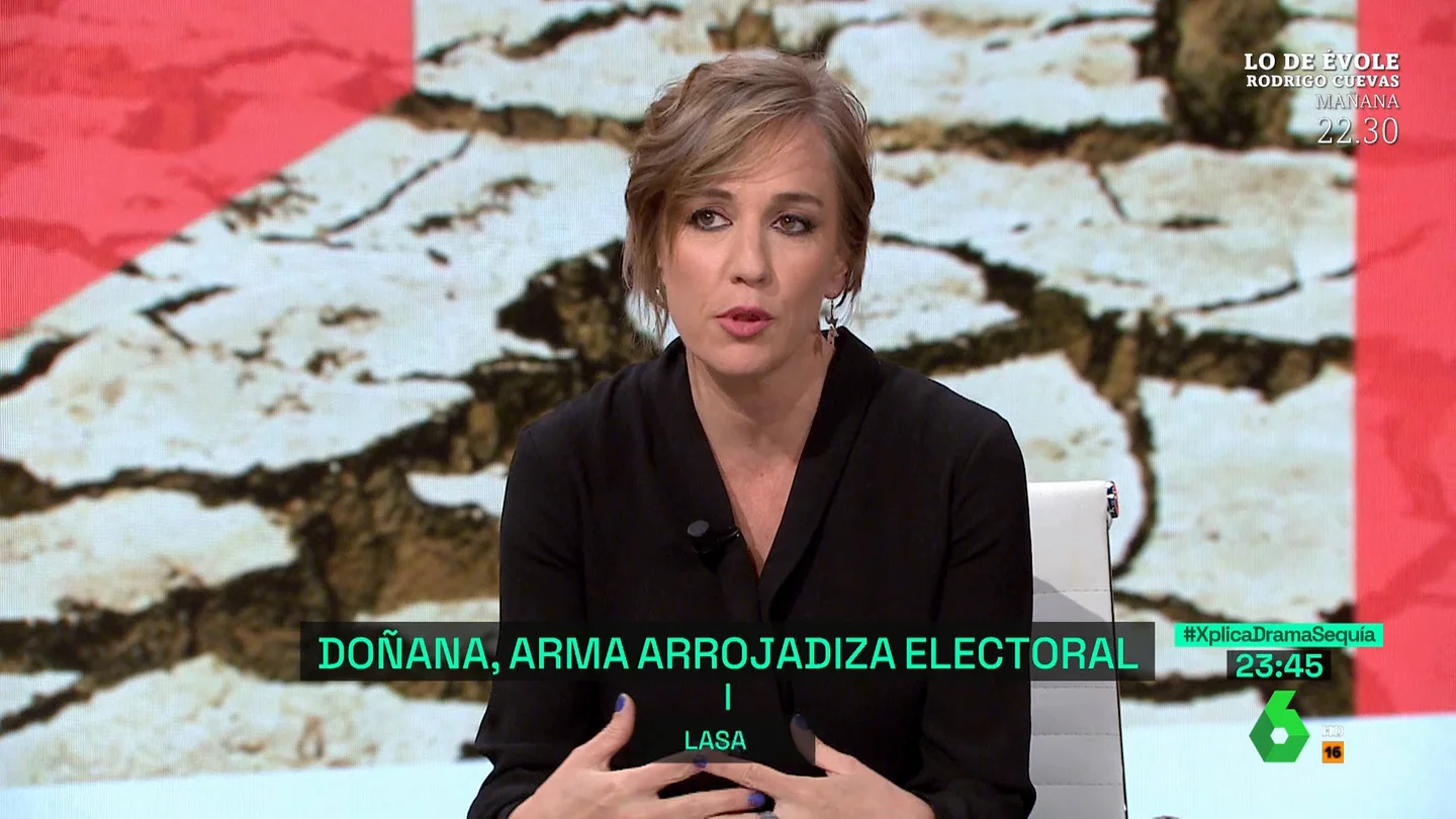 Tania Sánchez, rotunda contra Juanma Moreno: "Debería pensar si quiere pasar a la historia por terminar de hundir Doñana" Tania Sánchez, rotunda contra Juanma Moreno: "Debería pensar si quiere pasar a la historia por terminar de hundir Doñana"