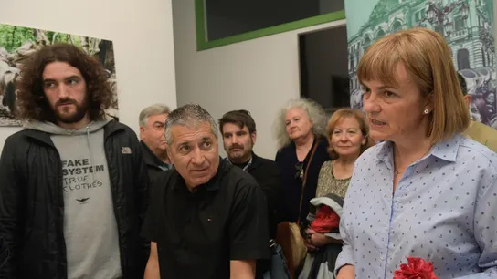 La candidata de Podemos a la Presidencia del Principado, Covadonga Tomé (d), junto al número dos de la candidatura, Xune Elipe (c), y Jorge Fernández (i) La candidata de Podemos a la Presidencia del Principado, Covadonga Tomé (d), junto al número dos de la candidatura, Xune Elipe (c), y Jorge Fernández (i)