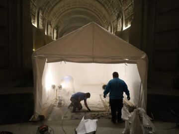 Exhumación de Primo de Rivera en la basílica del Valle de Cuelgamuros