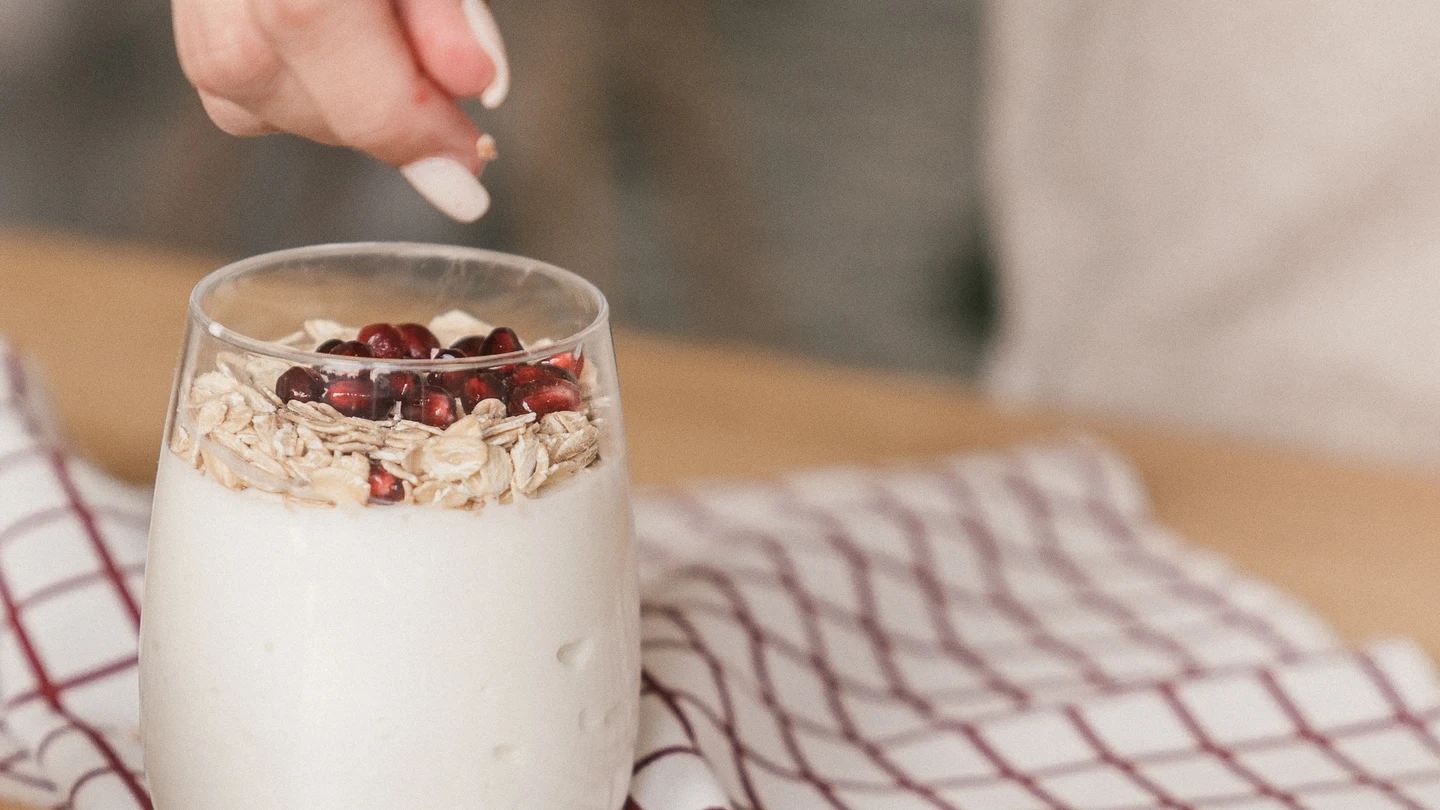 La nutricionista Laura Jorge revela cuál es el mejor yogur de todos: "Aporta saciedad y su grasa es buena" La nutricionista Laura Jorge revela cuál es el mejor yogur de todos: "Aporta saciedad y su grasa es buena"