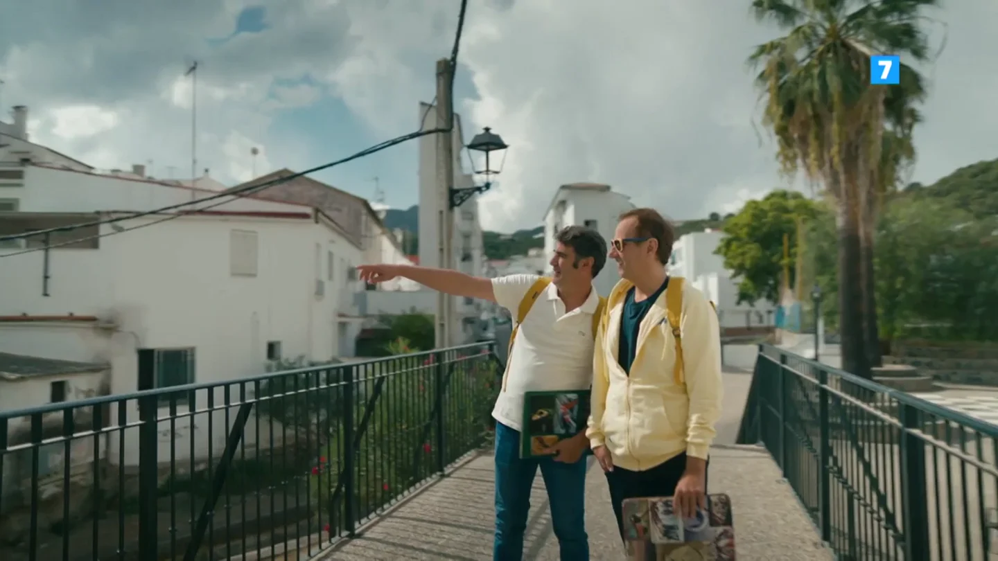 Jesulín vuelve a sus orígenes junto a Albert Espinosa en El camino a casa Albert Espinosa, creador de 'Pulseras Rojas', propone a Jesulín de Ubrique un viaje hacia su infancia en la primera entrega de su nuevo programa, 'El camino a casa', que estrenará laSexta el próximo jueves a las 22:30 horas. En este vídeo, un avance.