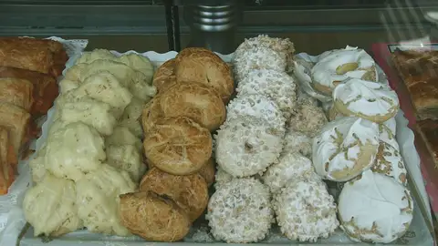 Rosquillas de San Isidro (listas y tontas) Rosquillas de San Isidro (listas y tontas)