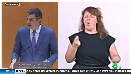 El divertido momento en el que una intérprete de lengua de signos traduce a Pedro Sánchez las palabras 'merengue' y 'reguetón' El divertido momento en el que una intérprete de lengua de signos traduce a Pedro Sánchez las palabras 'merengue' y 'reguetón'