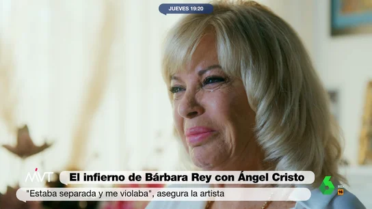 El desgarrador relato de Bárbara Rey sobre el maltrato de Ángel Cristo tras su divorcio Bárbara Rey repasaba en el último episodio de 'Una vida Bárbara' uno de los episodios más oscuros de su vida, el maltrato al que la sometió Ángel Cristo durante su matrimonio y posterior divorcio. Más Vale Tarde analiza este duro relato en este vídeo.