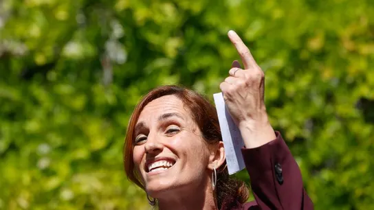 Mónica García propone una ley para acabar con la violencia machista en Tinder y apps de citas Mónica García propone una ley para acabar con la violencia machista en Tinder y apps de citas