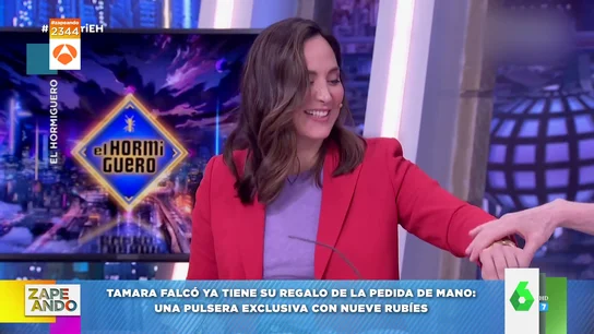 Tamara Falcó presume del regalo que le ha hecho Íñigo Onieva por su pedida de mano Tamara Falcó presume del regalo que le ha hecho Íñigo Onieva por su pedida de mano
