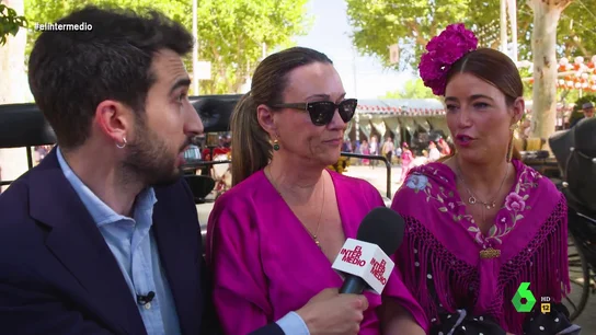 Dos mujeres, cuando Isma Juárez pregunta si se nota el calentamiento global en la Feria de Abril: "Eso es un cuento" Dos mujeres, cuando Isma Juárez pregunta si se nota el calentamiento global en la Feria de Abril: "Eso es un cuento"