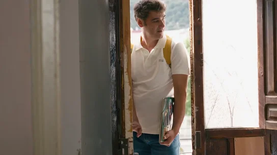 Jesulín se emociona al volver a entrar en la casa donde vivió cuando era niño: "Es la primera vez que vengo en 38 años" Jesulín se emociona al volver a entrar en la casa donde vivió cuando era niño: "Es la primera vez que vengo en 38 años"