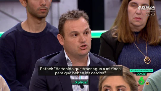 El testimonio de un ganadero sobrepasado por la sequía: "He tenido que traer agua a mi finca para que beban los animales" El testimonio de un ganadero sobrepasado por la sequía: "He tenido que traer agua a mi finca para que beban los animales"