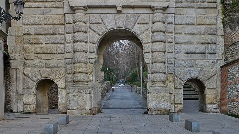 Puerta de las Grandas