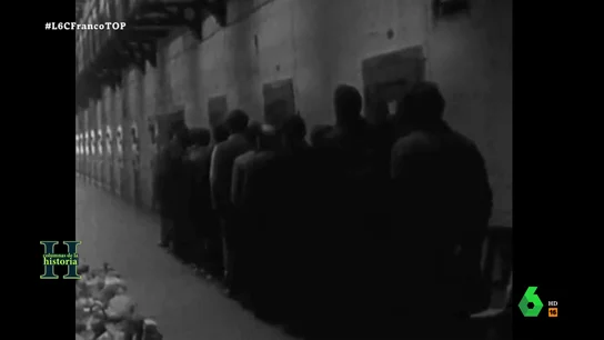 Así era la diferencia de trato en la policía franquista cuando detenía a alguien de izquierdas y de derechas En este vídeo, laSexta Columna analiza con dos personas detenidas por la policía franquista, el comunista Víctor Díaz-Cardiel y el exjefe de Gabinete de Fraga, Gabriel Elorriaga, cómo fue su experiencia durante el tiempo que permanecieron en prisión.
