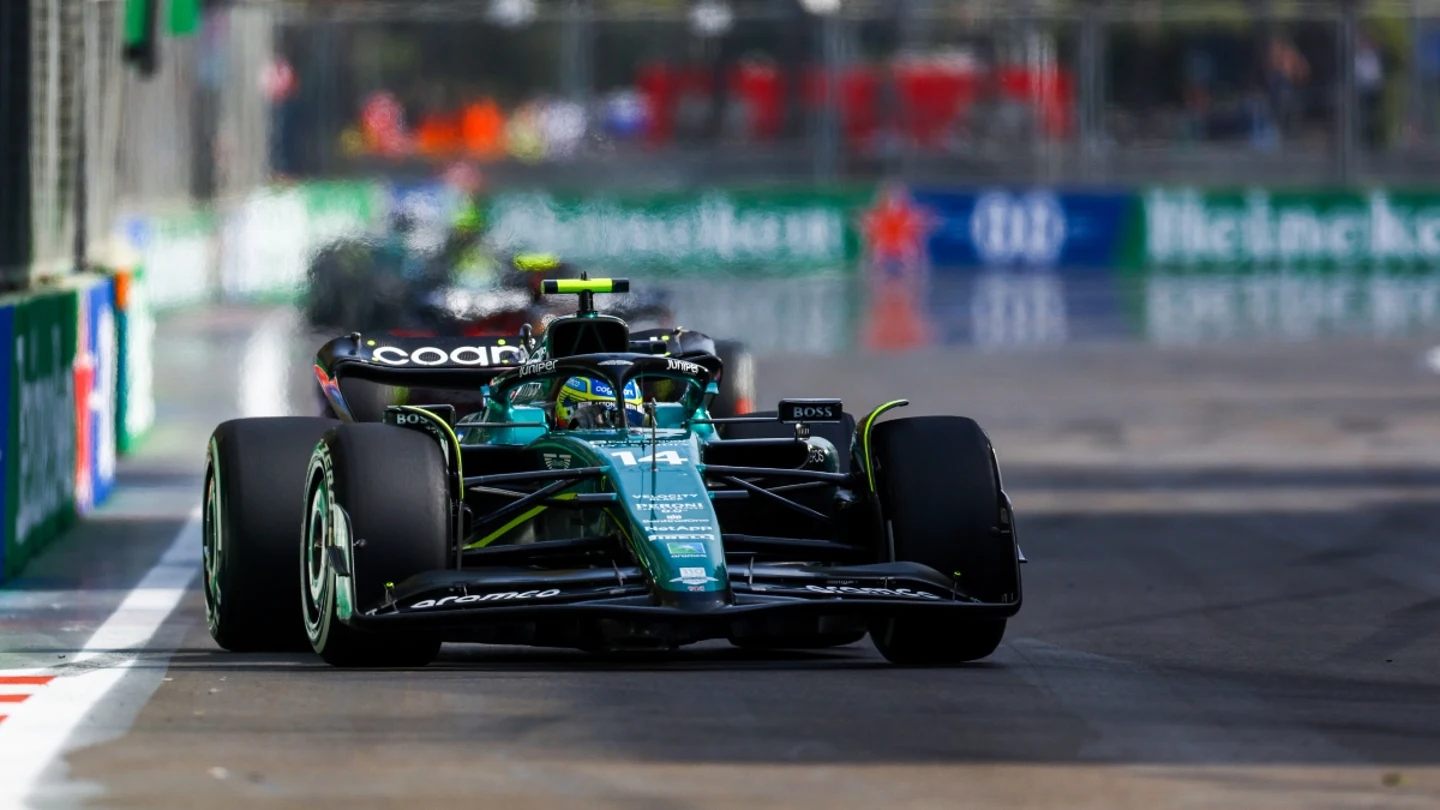 Fernando Alonso rueda en Azerbaiyán Fernando Alonso rueda en Azerbaiyán