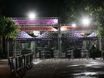 Una fuerte tormenta en Murcia acaba con carreteras cortadas, árboles caídos y 18.000 desalojados de un festival