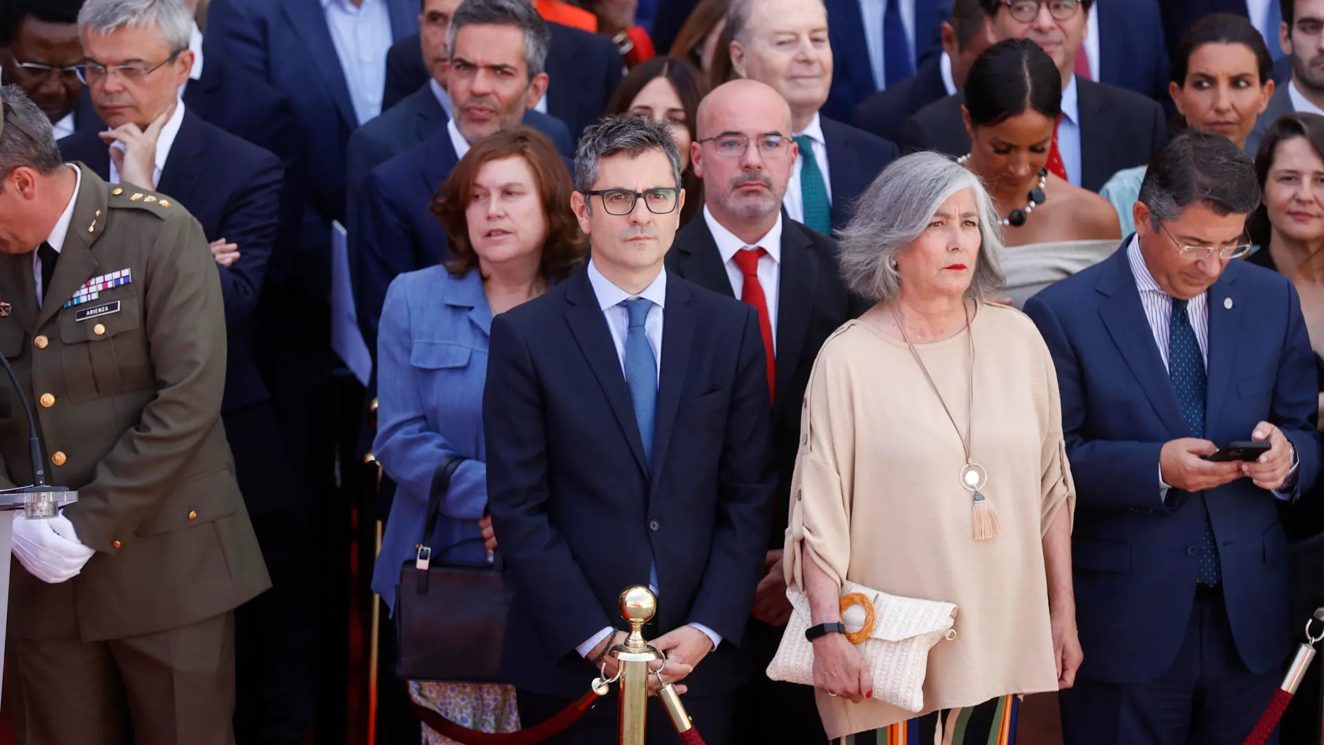 El ministro de Presidencia, Félix Bolaños, asiste al acto cívico militar por el Dos de Mayo