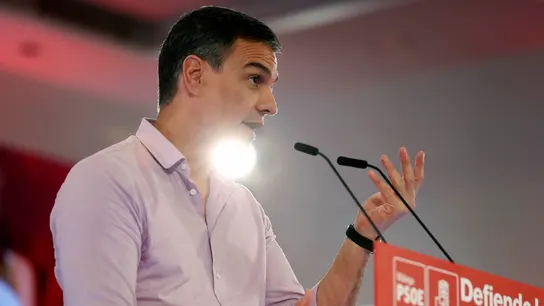 El presidente del Gobierno, Pedro Sánchez, participa este martes en un acto de campaña en apoyo al candidato socialista en Málaga. El presidente del Gobierno, Pedro Sánchez, participa este martes en un acto de campaña en apoyo al candidato socialista en Málaga.