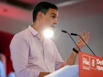El presidente del Gobierno, Pedro Sánchez, participa este martes en un acto de campaña en apoyo al candidato socialista en Málaga.