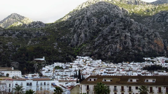 Vista de Ubrique (Cádiz), uno de los considerados Pueblos Blancos Vista de Ubrique (Cádiz), uno de los considerados Pueblos Blancos