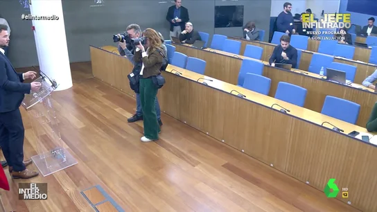 Vídeos manipulados - Gabriel Rufián sorprende al aparecer en el Congreso con este 'famoso' Vídeos manipulados - Gabriel Rufián sorprende al aparecer en el Congreso con este 'famoso'