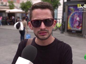 El cabreo de un chico al creer que Sánchez cambiará el agua por las cervezas en las casas: "¿Está bien?, ¡tómese un paracetamol!"