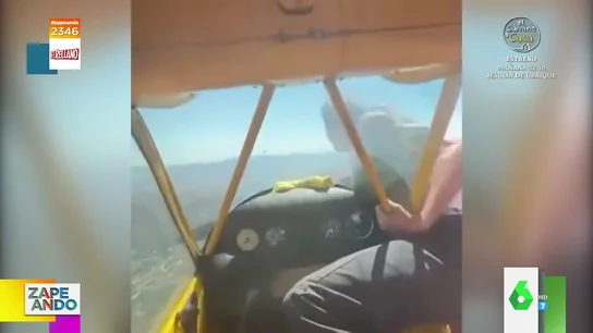 El arriesgado método de un chico para poner en marcha el motor de una avioneta en pleno vuelo El arriesgado método de un chico para poner en marcha el motor de una avioneta en pleno vuelo